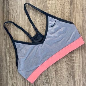 Nike adjustable sports bra